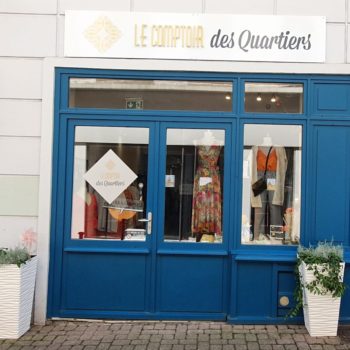 Devanture le comptoir des quartiers, centre historique de Foix